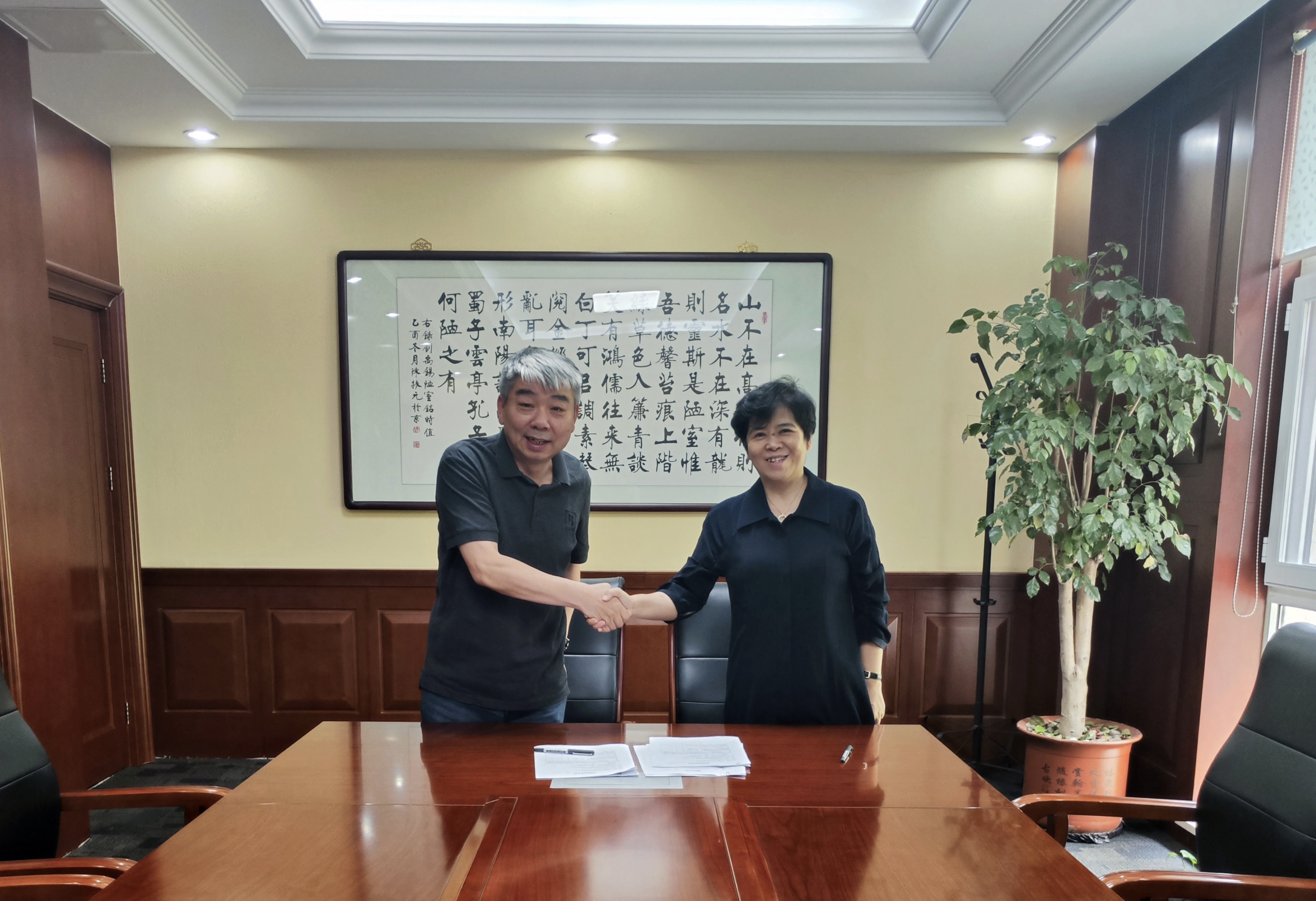 ʢӡˢ仧ʱҵ԰ ҵǿų¶